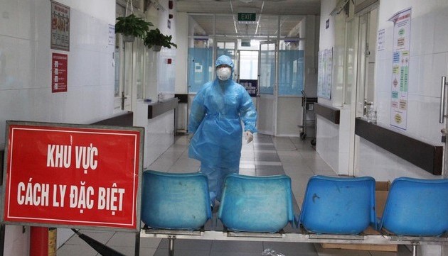 Tigapuluh warga negara Vietnam yang pulang dari Kota Wuhan, Tiongkok telah meninggalkan rumah sakit setelah 21 hari menjalani karantina