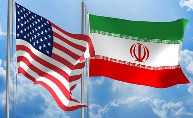 Presiden Donald Trump menyatakan akan secara sepihak mengenakan kembali sanksi terhadap Iran