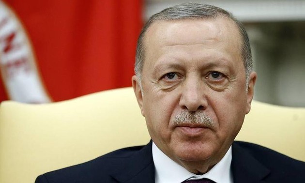 Uni Eropa dan Turki membahas situasi Laut Tengah Timur