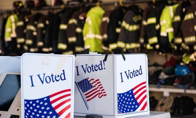 Lebih dari 4 juta pemilih AS memberikan suara pendahuluan