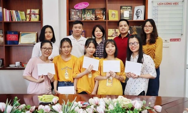 Kelas Belajar Bahasa Laos di Kota Hanoi - Mengawali Rasa Cinta Kalangan Muda Vietnam terhadap Negeri Jutaan Gajah