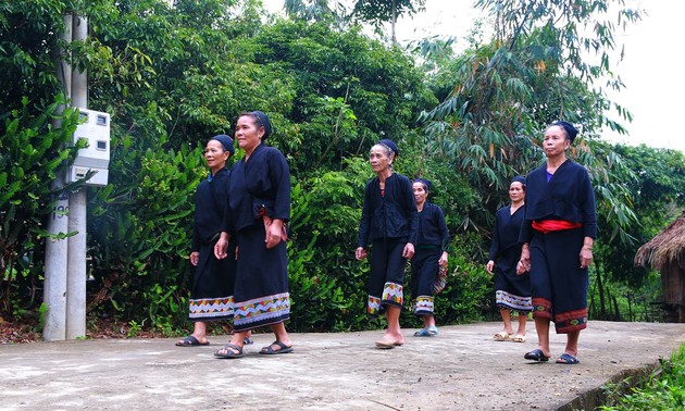 Ciri-Ciri Budaya Tradisional dari Warga Etnis Minoritas O Du di Provinsi Nghe An