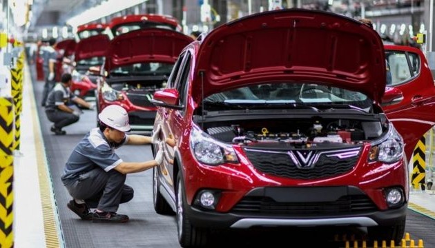 Ikhtisar Surat Beberapa Pendengar dan Perkenalan Sepintas tentang Perusahaan Produksi Mobil VinFast