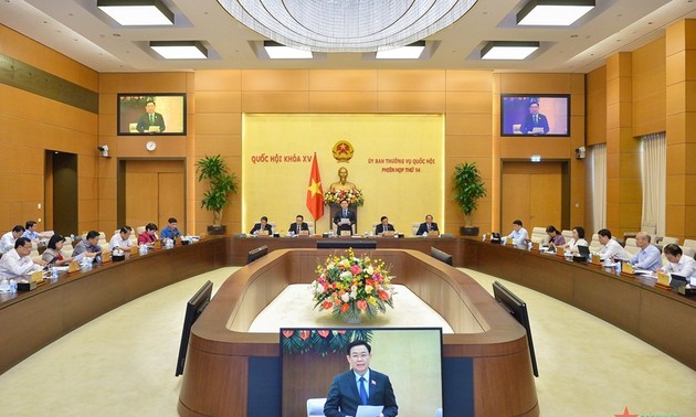 Sesi Interpelasi dan Jawaban Interpelasi pada Persidangan ke-14 Komite Tetap MN Vietnam