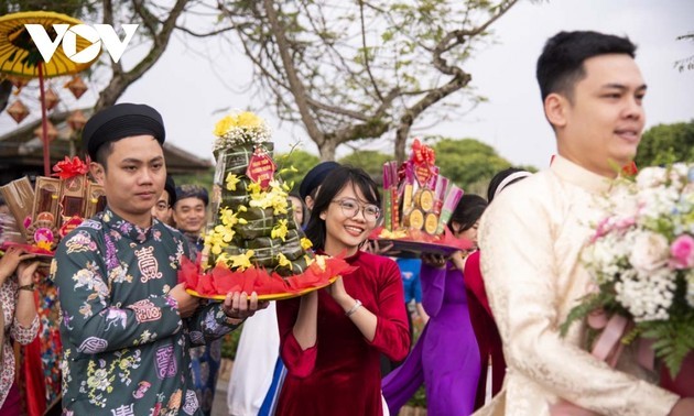 Mempersempah Aroma Musim Semi - Membawa Produk Khas ke Istana Kerajaan Hue