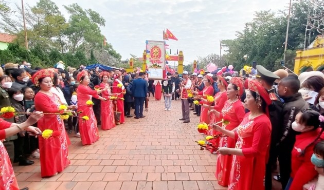 Keunikan Festival Tien Cong di Wilayah Pulau  Ha Nam