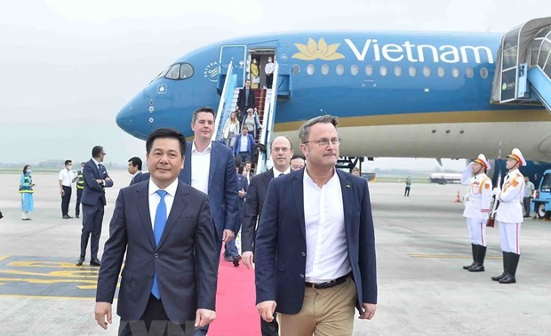 PM Kadipaten Agung Luksemburg Tiba di Hanoi, Memulai Kunjungan Resmi di Vietnam