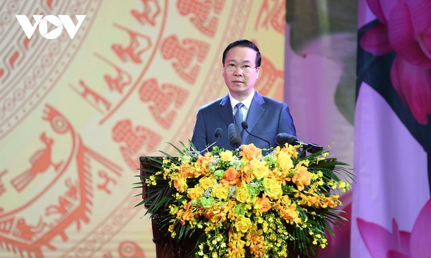 Presiden Vietnam, Vo Van Thuong Hadiri Upacara Pemberian Penghargaan Ho Chi Minh Bidang Sastra dan Seni