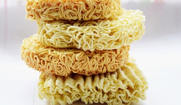 Uni Eropa Melonggarkan Ketentuan Keselamatan Bahan Makanan untuk Mi Instan Vietnam