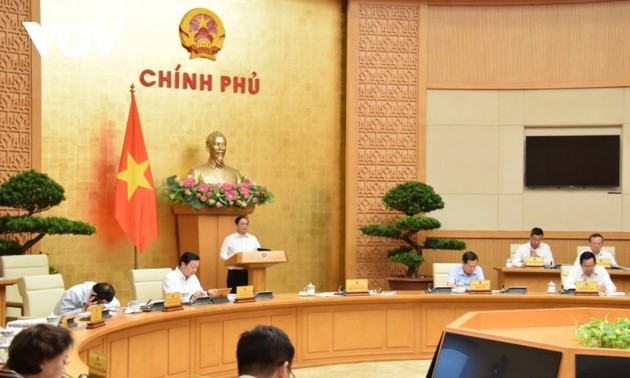 PM Vietnam, Pham Minh Chinh Memimpin Konferensi Virtual Pemerintah dengan Daerah-Daerah dan Sidang Periodik Pemerintah Bulan Juni 2023