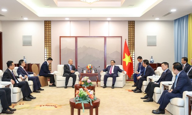 PM Pham Minh Chinh Menerima Pimpinan Beberapa Korporasi Besar Tiongkok