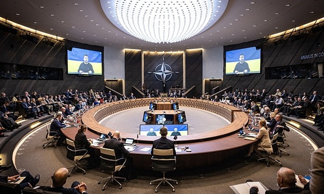 NATO Setuju untuk Memasok Lagi Sistem Pertahanan Udara untuk Ukraina