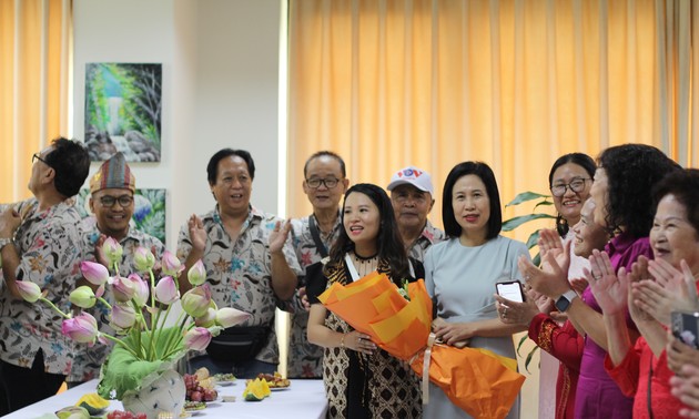 Ucapan Selamat dari Para Pendengar Sehubungan dengan Ulang Tahun ke-58 Program Siaran Bahasa Indonesia