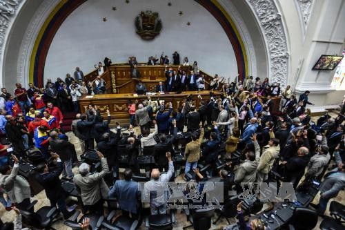 Venezuela President accuses lawmakers of attempted parliamentary coup