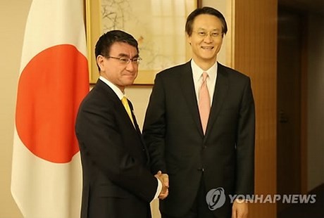 Japan, South Korea to improve relationship