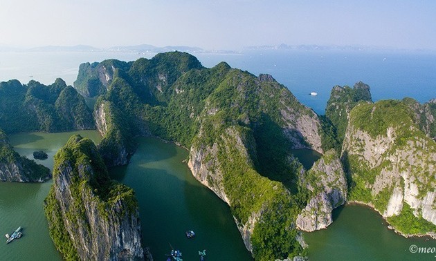 Vietnam wins three prizes at 2020 World Travel Awards