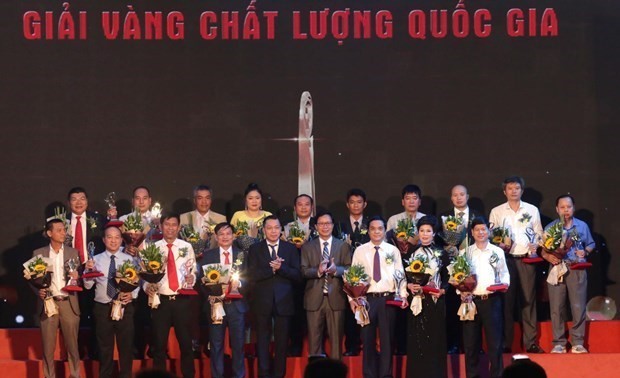 Sixty-one enterprises honored with Vietnam National Quality Awards 2020
