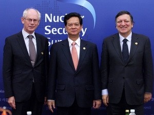 Премьер-министр Вьетнама принял руководителей стран-участников 2-го Саммита...