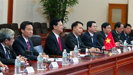 Визит премьер-министра Нгуен Тан Зунга служит важным вкладом в углубление...