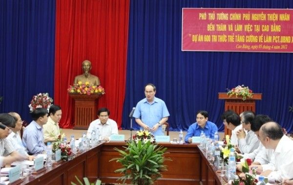 Рабочая встреча вице-премьера Нгуен Тхиен Няна с руководством провинции Каобанг