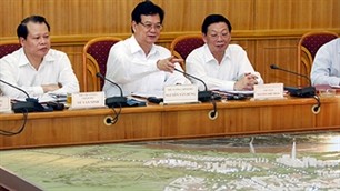 Премьер-министр Нгуен Тан Зунг провел рабочую встречу с руководителями Ханоя