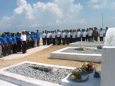 Поминовение солдат, погибших на архипелаге Чыонгша