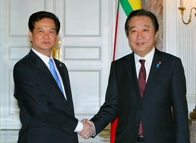 Переговоры между главами вьетнамского и японского правительств