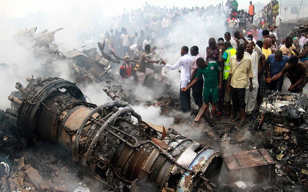 Жертвами катастрофы самолёта в Нигерии стали более 150 человек