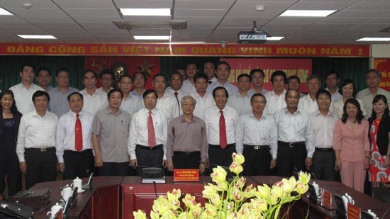 Нгуен Фу Чонг провел рабочую встречу с представителями парткома органов...