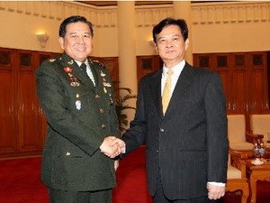 Нгуен Тан Зунг принял делегацию командования силами обороны Таиланда