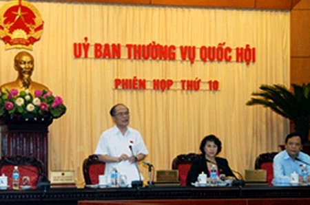 Коммюнике по итогам 10-го заседания Постоянного комитета Вьетнамского парламента