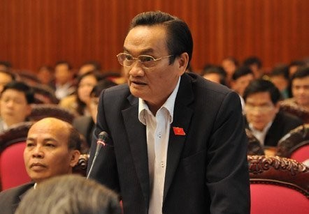 Депутаты вьетнамского парламента продолжают задавать запросы