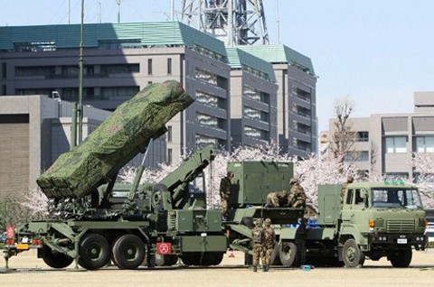 Япония перебрасывает на Окинаву зенитные комплексы для перехвата ракеты КНДР