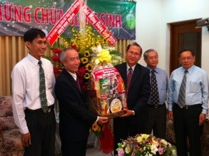 Вьетнамский руководитель поздравил католиков с наступающим Рождеством