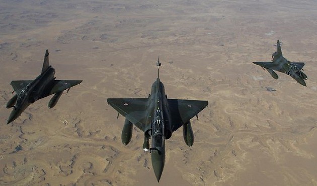 Французские ВВС продолжают наносить удары по боевикам-исламистам в Мали
