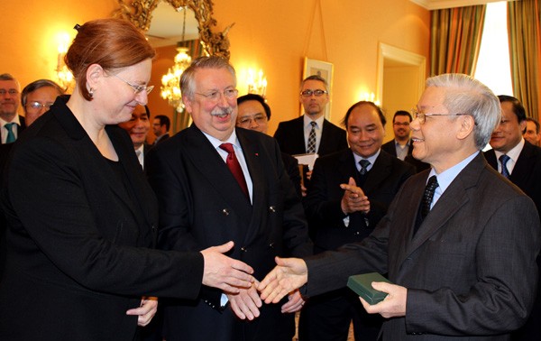Нгуен Фу Чонг провёл встречи c лидерами обеих палат бельгийского парламента