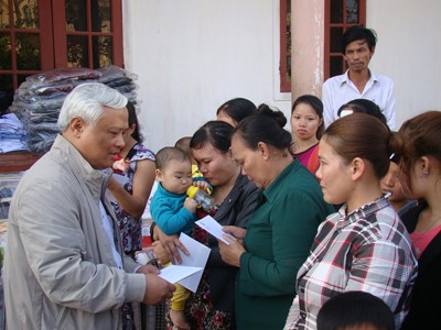 Вице-спикер вьетнамского парламента совершил визит в провинцию Куангбинь