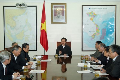 Премьер-министр Нгуен Тан Зунг провел рабочую встречу с экономистами