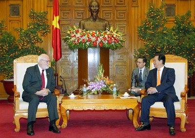 Директор международного НИИ риса находится во Вьетнаме с визитом