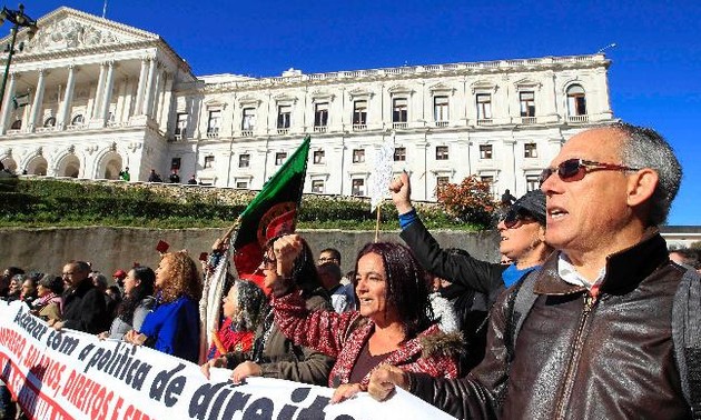 В Португалии прошли акции протеста против мер бюджетной экономии