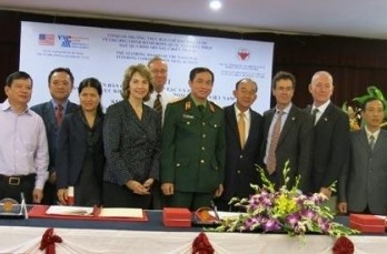Вьетнам сотрудничает с международными организациями в разминировании