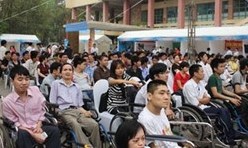 В Ханое прошел 2-й праздник трудоустройства инвалидов