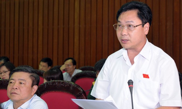 Вьетнамские депутаты обсуждали внесение поправок в Закон о подоходном налоге с предприятий