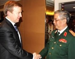 Нгуен Чи Винь встретился с руководителями министерств обороны стран-участниц диалога «Шангри-Ла»