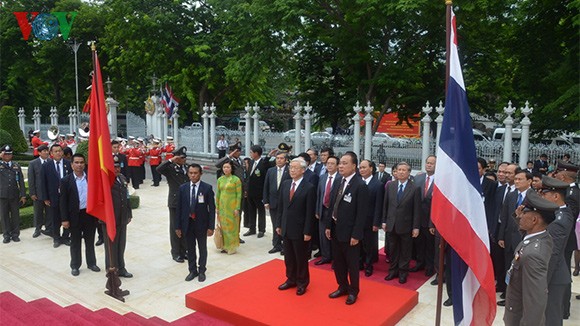 Деятельность генерального секретаря ЦК КПВ Нгуен Фу Чонга в Таиланде