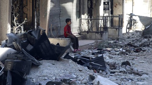 В пригороде Дамаска продолжаются ожесточенные бои между правительственной армией и оппозицией