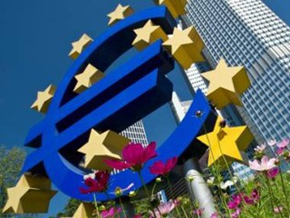 Экономика еврозоны вышла из рецессии