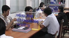 Члены Постоянного комитета  НС СРВ обсуждали законопроект о приёме граждан