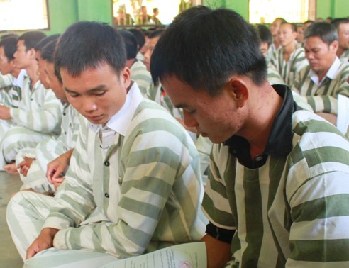В этом году будут амнистированы более 15 тысяч заключённых