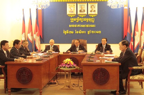 Конституционный совет Камбоджи защищает итоги парламентских выборов